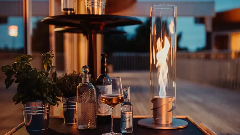 おしゃれで幻想的な雰囲気を演出する観賞用ファイヤーランタン「Spin Tabletop Fireplace 120」