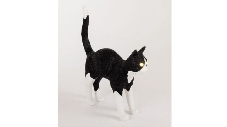 目が光る猫ランプ！｜SELETTI × Studio Job「Jobby The Cat」