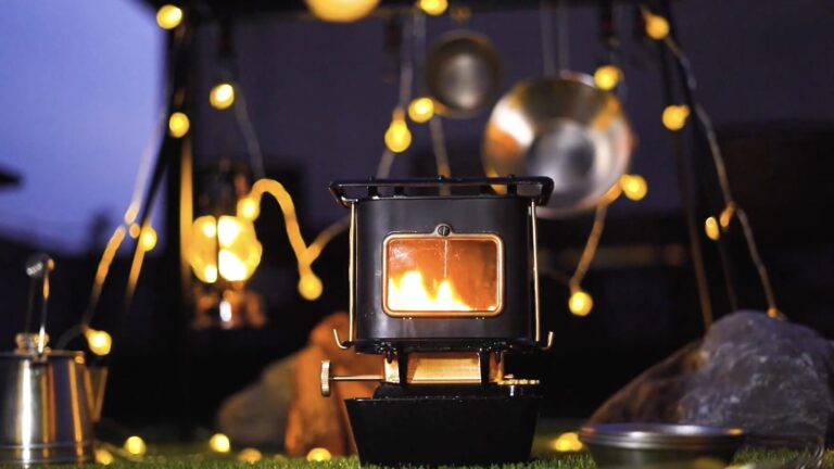 100年前の空気をまとった「WINNERWELL IRON STOVE」