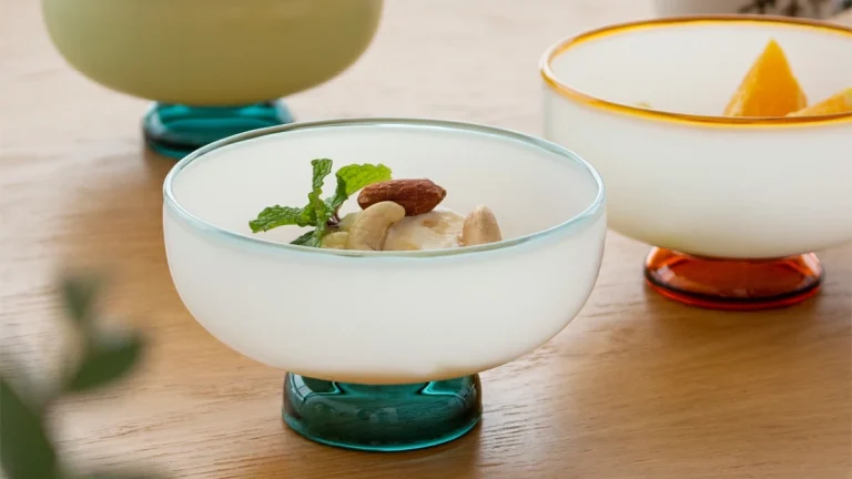 デザートタイムをもっと特別に。やさしい彩りの「amabro SNOW BOWL（スノーボウル）」