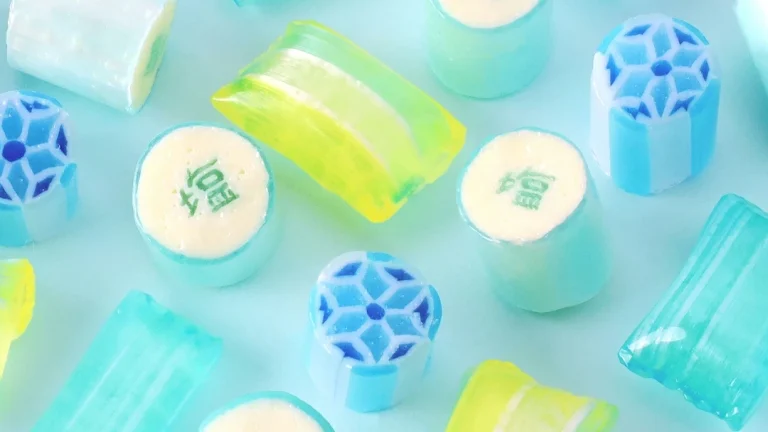 【2025年の猛暑対策に！】見た目も味も爽やか「PAPABUBBLE 塩キャンディ」で、美味しく塩分補給を