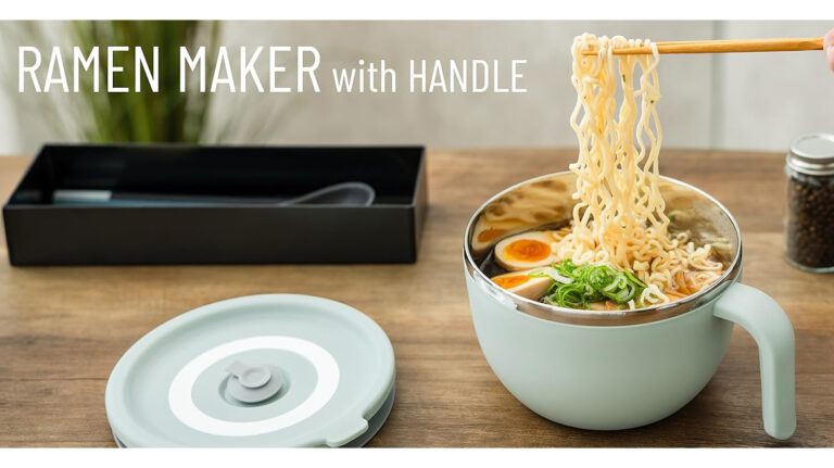 鍋いらずで本格派！『即席ラーメンメーカー』でお湯を注ぐだけの簡単調理