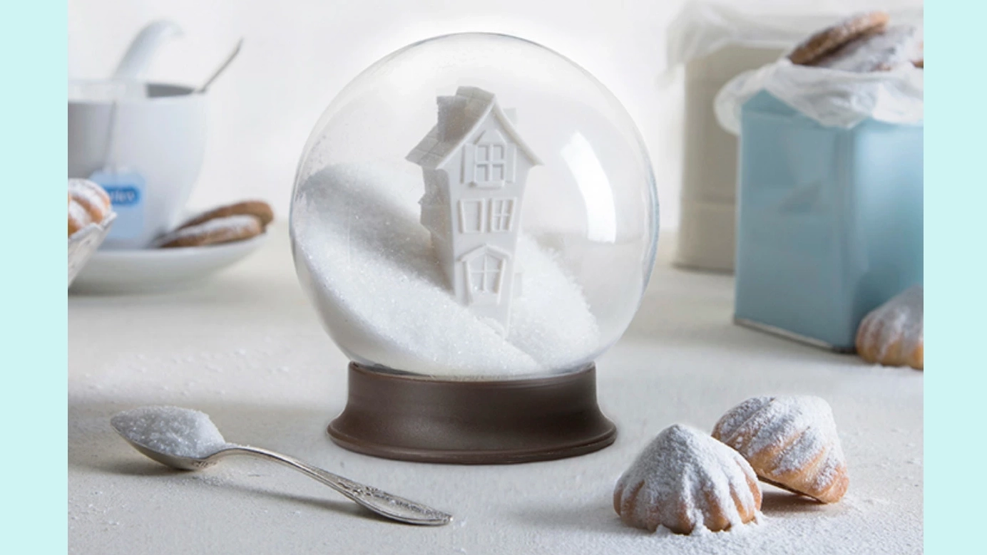 お砂糖がまるで雪景色。スノードームのように眺めていたくなる『シュガーポット』