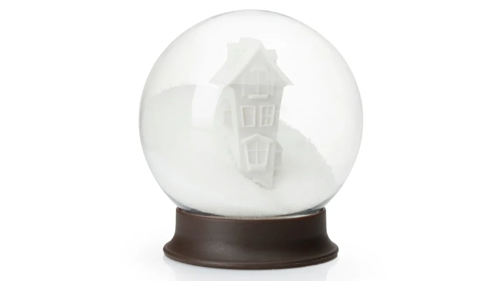 お砂糖がまるで雪景色。スノードームのように眺めていたくなる『シュガーポット』