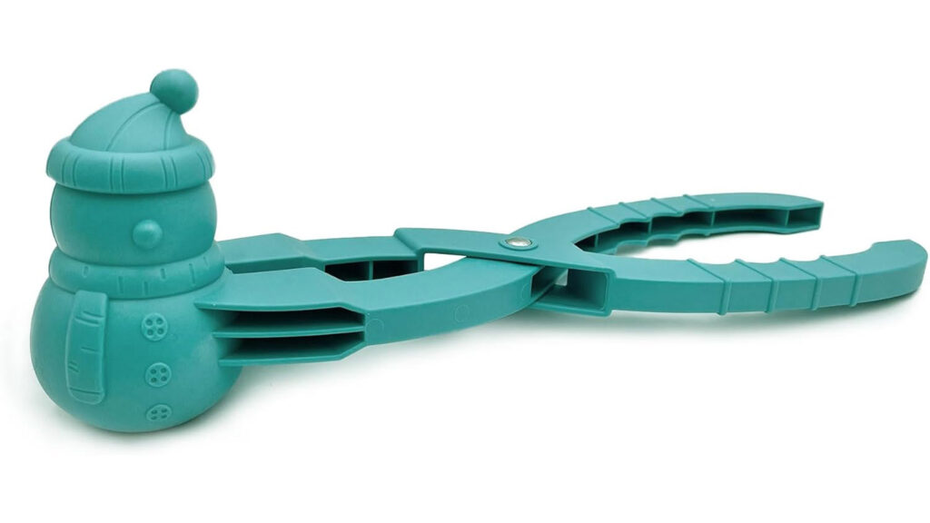 雪遊びがもっと楽しくなる!SNSで話題の《雪だるまスノーボールメーカー》で冬を満喫しよう