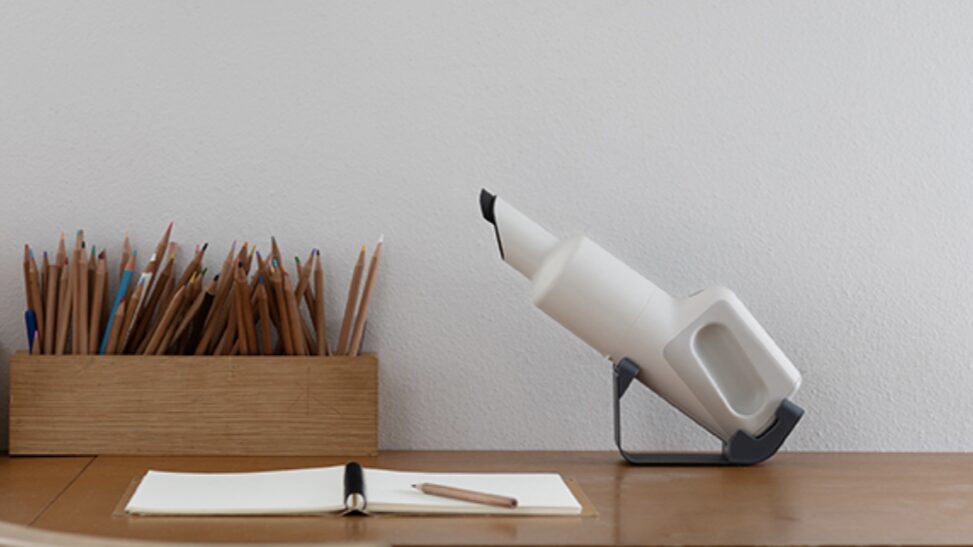 出しっぱなしでOK|±0 プラスマイナスゼロ ハンディクリーナーで始める“ちょこっと掃除”