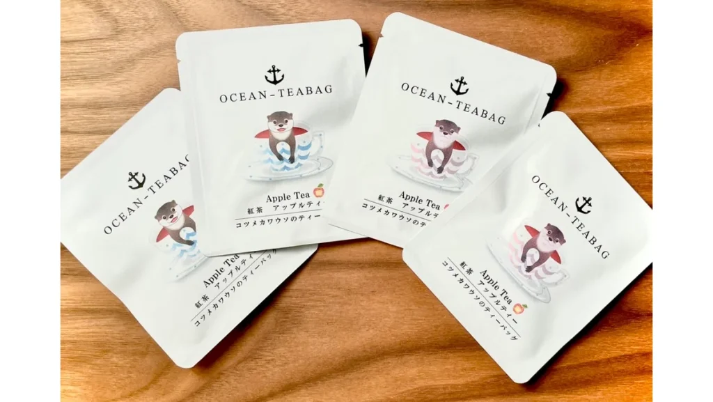 【クリスマス限定】手のひらサイズの恐竜ライト×選べる紅茶セット|見て癒されて飲んでくつろぐ冬ギフト