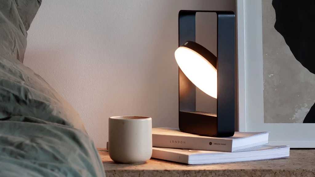 【充電式LEDライト】Mouro Lamp｜インテリアに映えるおしゃれなポータブルランプ