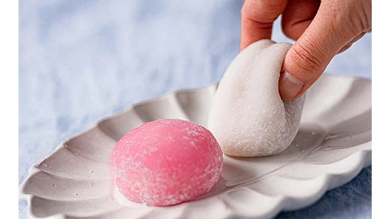 飲めるほどに柔らかい、大福の新境地。―― ItWokashi大福『いとをかし』で体験する“とろける和菓子”