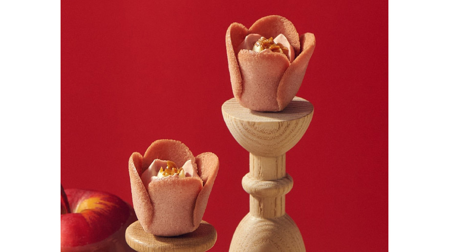 新年のご挨拶に迷ったら。お正月限定チューリップローズ〈迎春〉