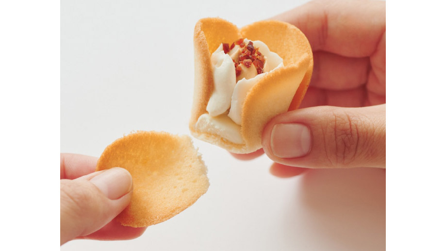 新年のご挨拶に迷ったら。お正月限定チューリップローズ〈迎春〉