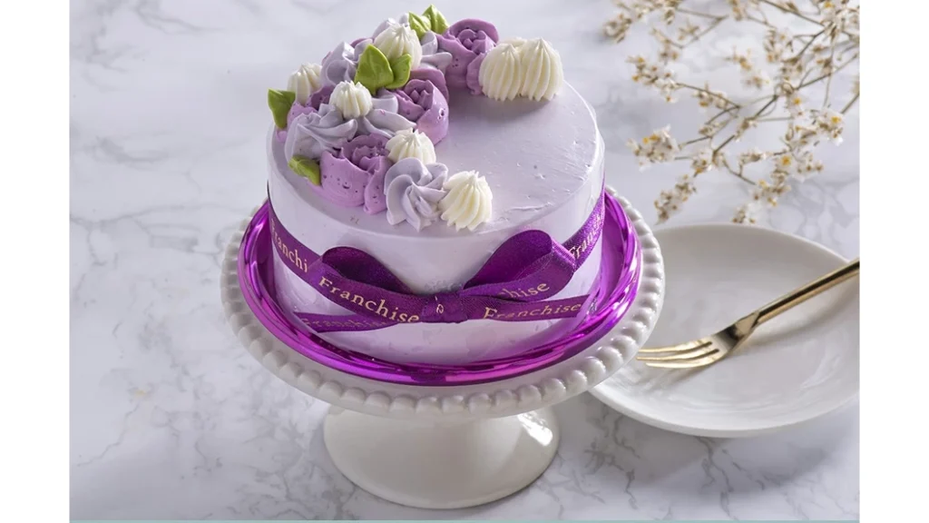 推しカラーでお祝いできる幸せ。『推し色デコレーションケーキ』で特別なバースデーを