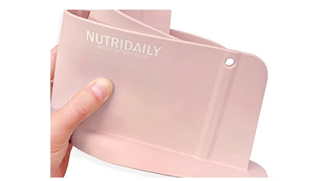 台所の水はね悩みを即解決！NUTRIDAILY「マジックウォーターフェンス」｜自分のキッチンがもっと快適になる実力派アイテム