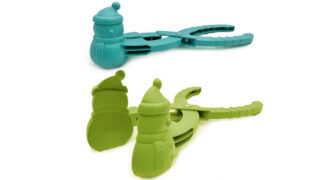 雪遊びがもっと楽しくなる！SNSで話題の《雪だるまスノーボールメーカー》で冬を満喫しよう