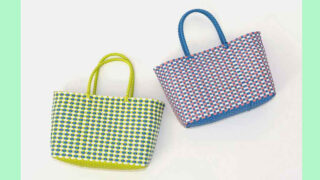 水に強くて軽い｜ミックスカラーが目を引くメルカド ウーヴンバッグの魅力