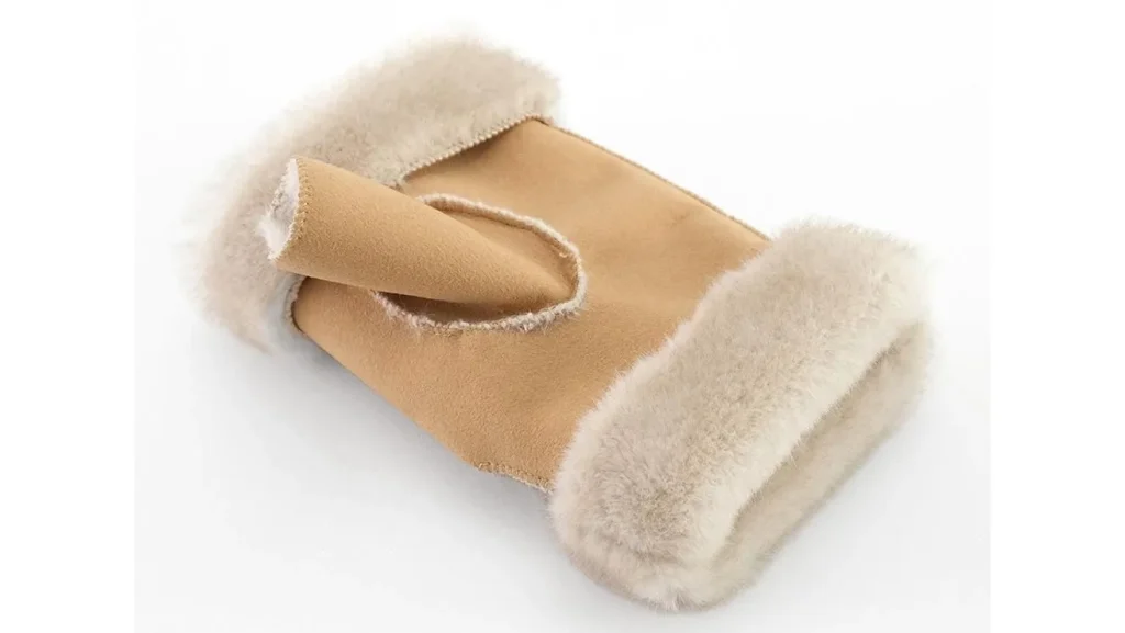 フェイクムートン×ミンクファーのハンドウォーマー|上品で暖かい冬小物