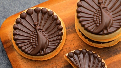 一口で虜に|ベルギー産チョコ使用 『洒落神戸チョコさんど』