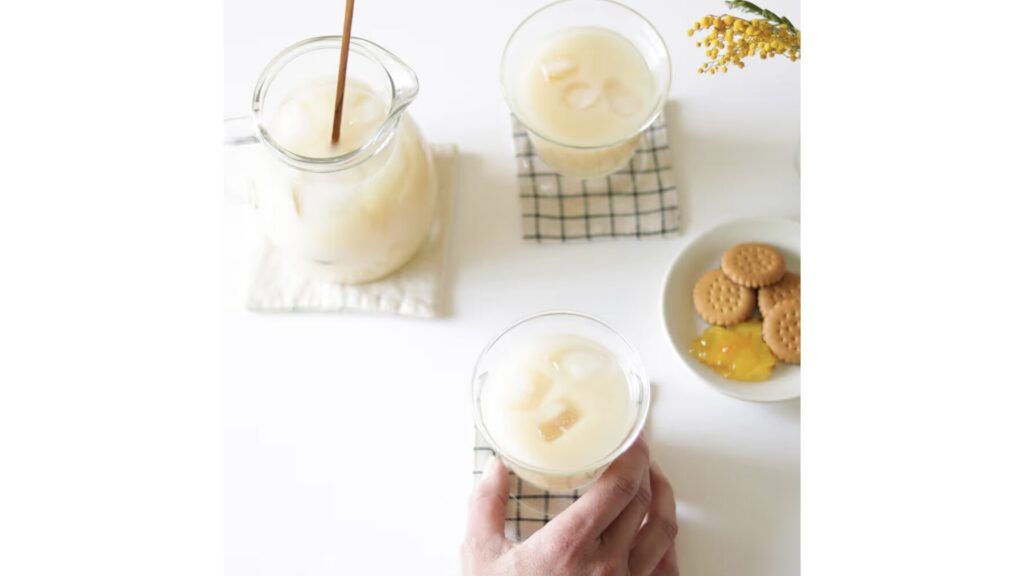 玄米の栄養を、毎日の一杯に。玄米甘酒飲み比べ2本セット