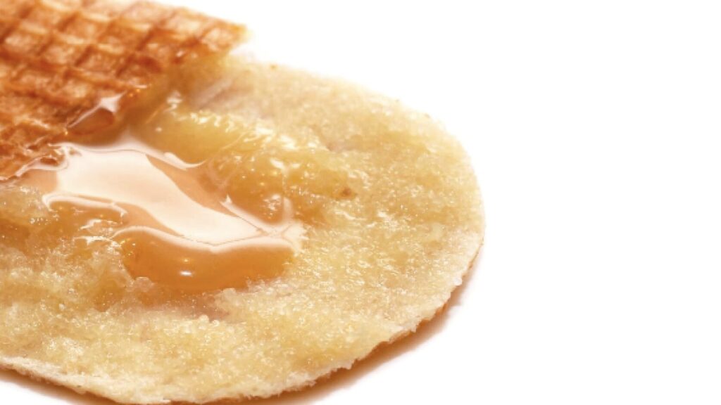 お土産にも人気！『バターのいとこ』羽田空港限定チョコキャラメル入りBOX