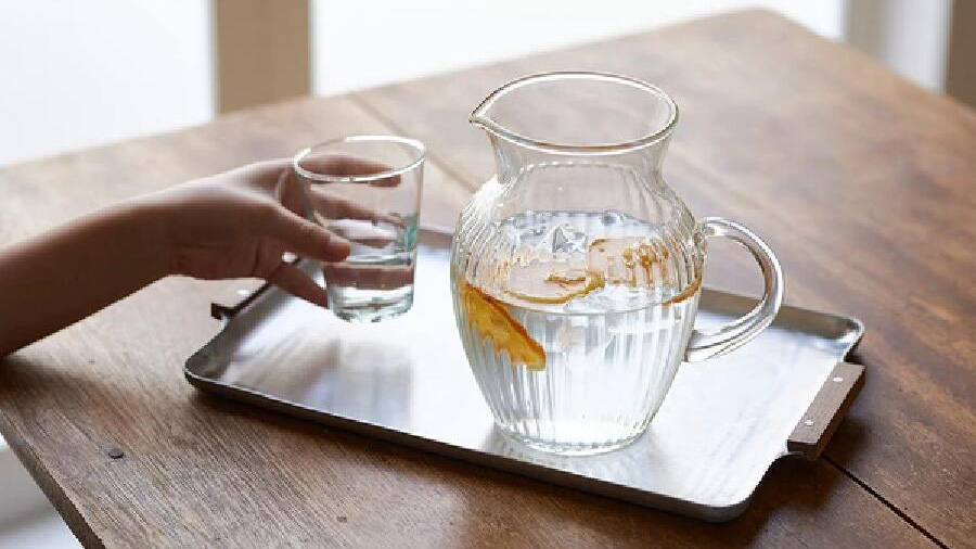 手仕事の風合いが魅力｜ノスタルジックなアルミトレー