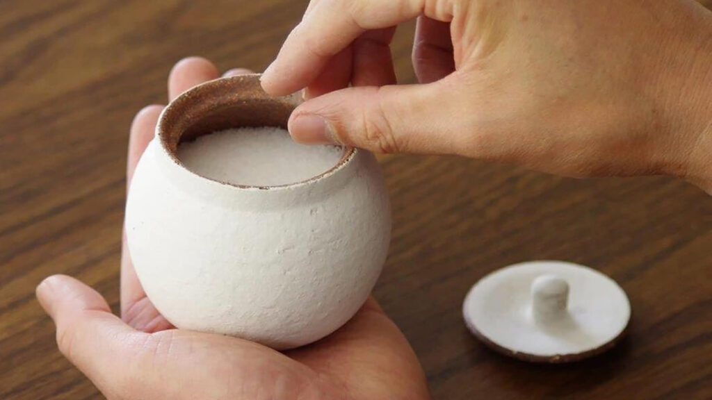 塩が固まらない理由｜へちもん 信楽焼 塩壺の仕組みと魅力