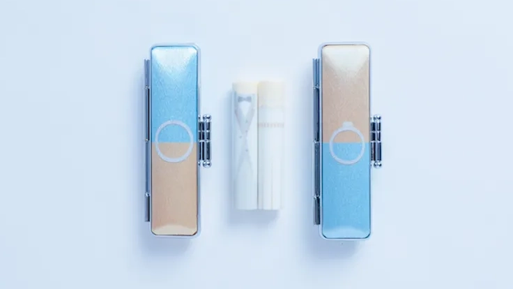 結婚祝いに贈りたい「おそろいんかん」|ドレス×タキシードの夫婦印鑑