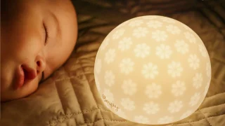 夜の育児をやさしく照らす｜ナイトタッチライト「クッカライト」