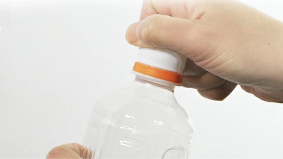 ペットボトルが楽に開く|かわいいペットボトルオープナー『totte』