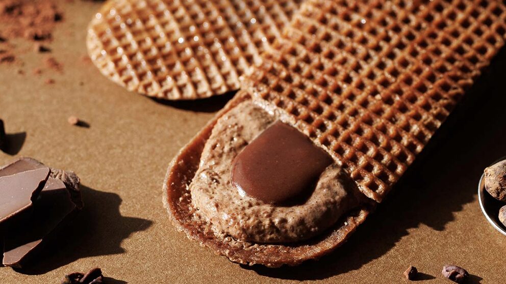 お土産にも人気！『バターのいとこ』羽田空港限定チョコキャラメル入りBOX