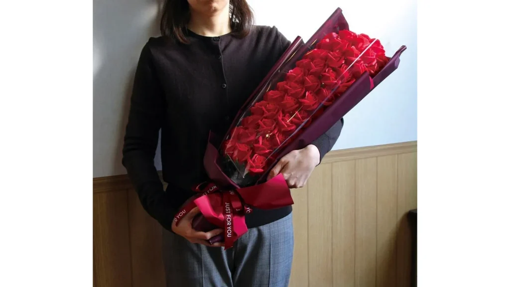 枯れない花を贈る｜60輪のソープフラワーブーケで感謝を伝える特別ギフト