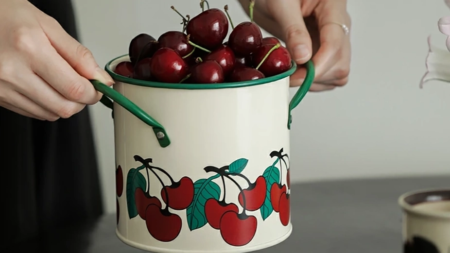 IwaiLoft 『チェリー柄 箸立て』|アンティーク調でおしゃれなキッチン収納