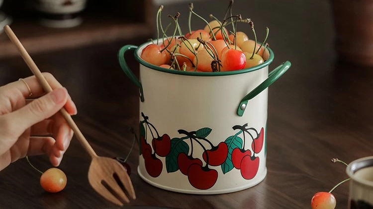 IwaiLoft 『チェリー柄 箸立て』|アンティーク調でおしゃれなキッチン収納