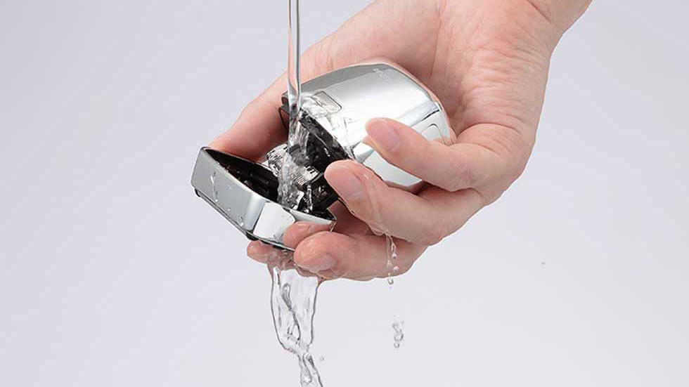 Koizumi 5枚刃電動シェーバー｜コンパクトでもしっかり剃れるUSB充電式モデル