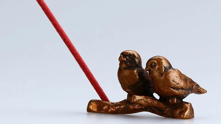 伝統技術が生む癒しのインテリア「動物のブロンズ製お香立て」｜福香シリーズの魅力