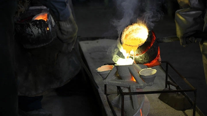 伝統技術が生む癒しのインテリア「動物のブロンズ製お香立て」｜福香シリーズの魅力