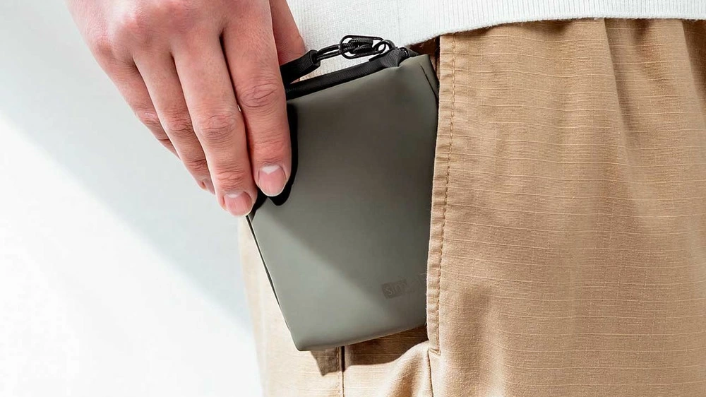 【2個収納】スマートキーケース|カードも入る防水DULON素材キーケース