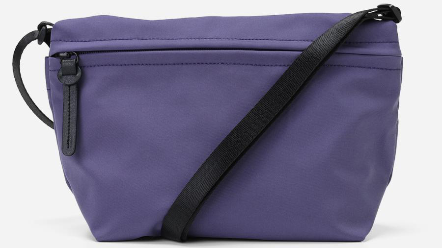 撥水ショルダーバッグ「N撥水ボートショルダー」軽量&収納力が魅力