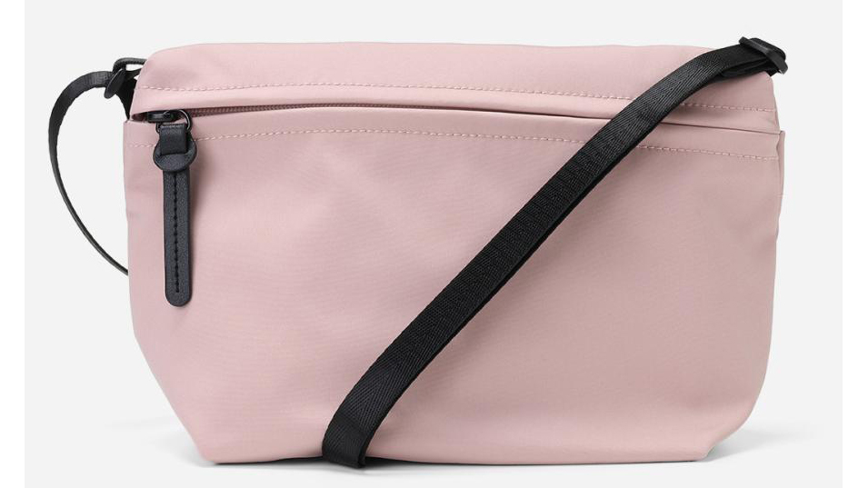 撥水ショルダーバッグ「N撥水ボートショルダー」軽量&収納力が魅力