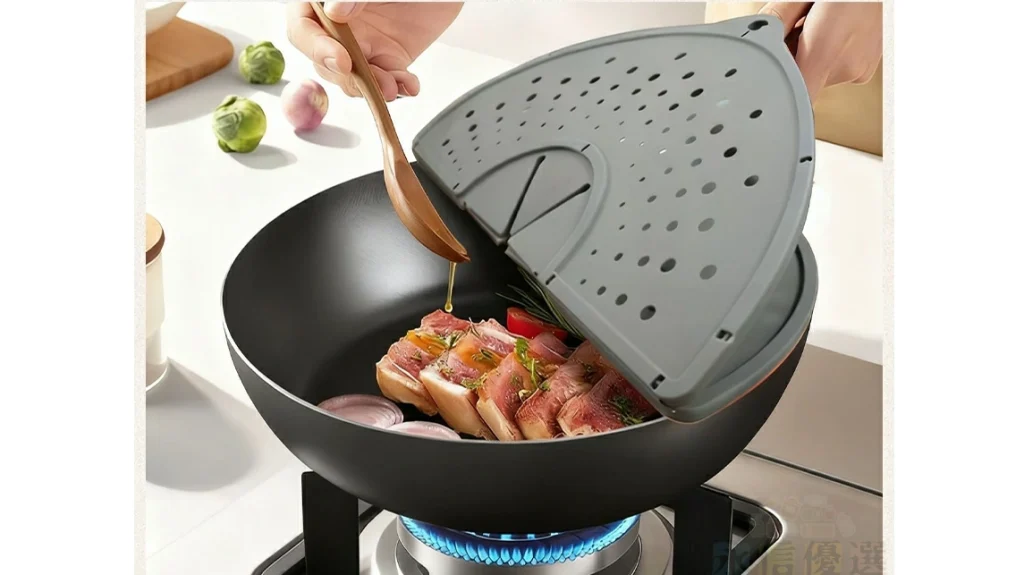 揚げ物のストレス激減！油はねガード「ハネぴた」が便利すぎる