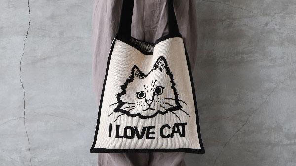 コーデの主役になる。「I LOVE CATバッグ」が可愛すぎる