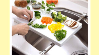 【シンク用まな板受け】滑り止め付きで安定！燕三条ステンレス製のキッチン便利グッズ