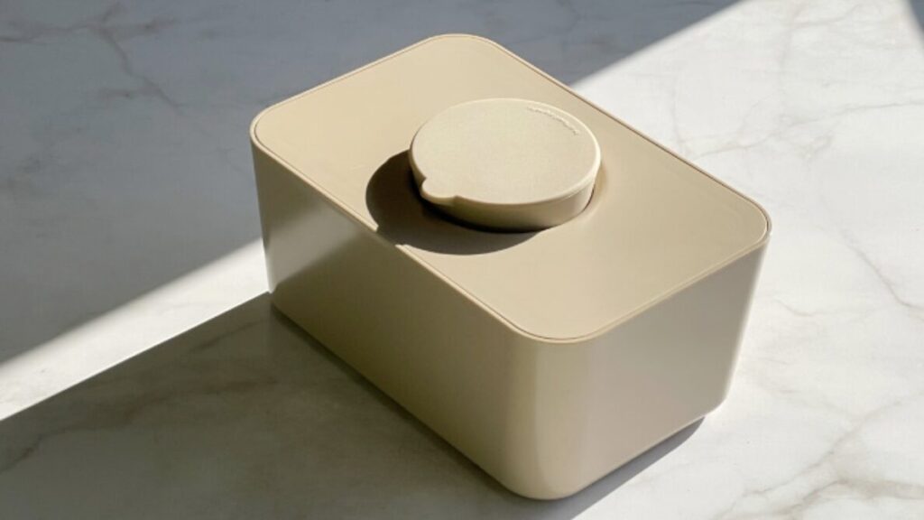 ウェットティッシュケース｜おしゃれで乾燥しにくい密閉構造！詰め替え簡単な収納ケース