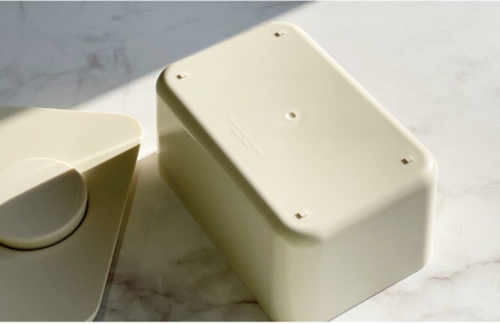 ウェットティッシュケース｜おしゃれで乾燥しにくい密閉構造！詰め替え簡単な収納ケース