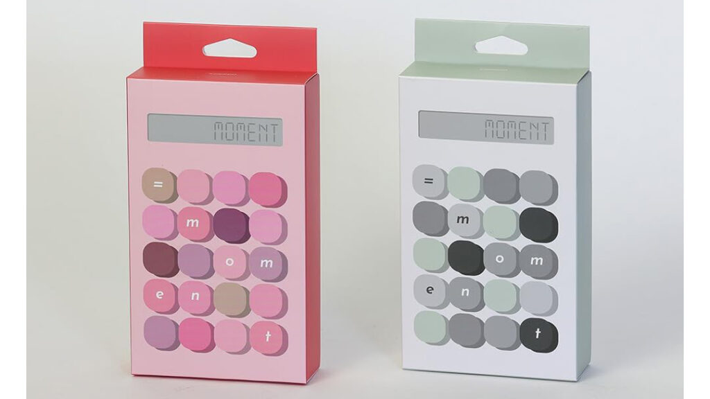 =MOMENT 電卓|ぽこぽこ押し心地がクセになるレトロ可愛い計算機