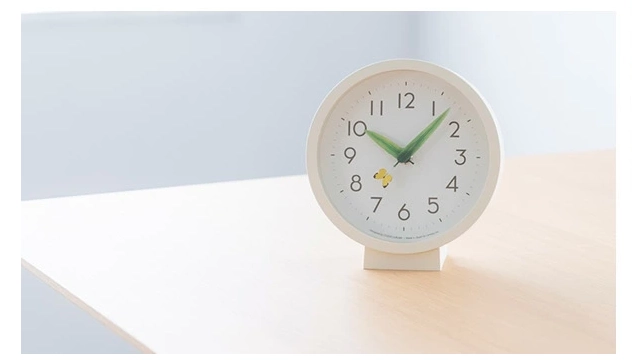 Lemnos「とまりの木の時計」口コミ|1時間に一度、昆虫が休む物語のある掛け時計