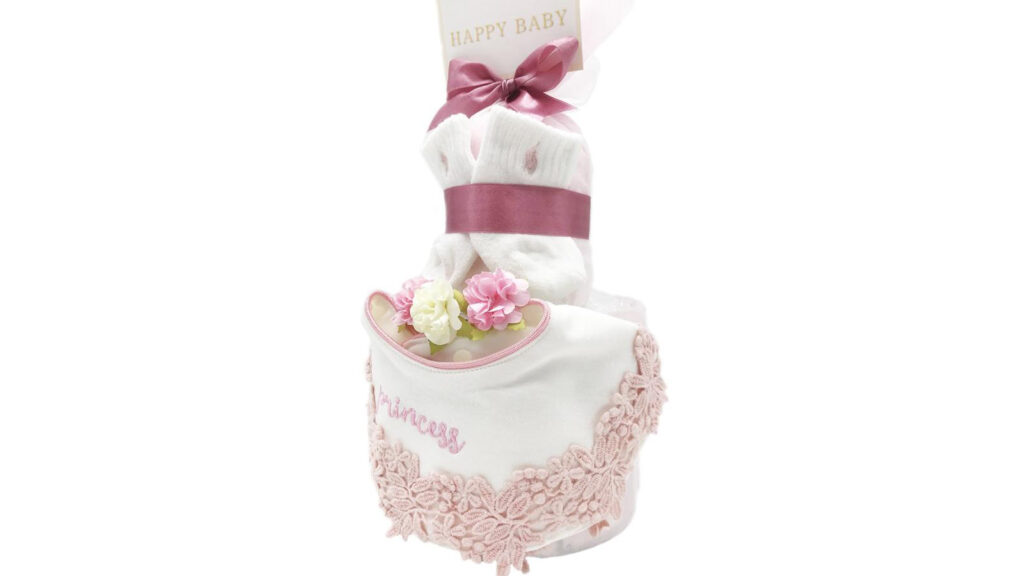 出産祝いに迷ったらこれ！センス良すぎる出産祝い。実用性も抜群の『おむつケーキ』