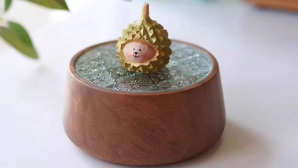 可愛すぎる収納ケース。胡桃木×ガラスの癒しデザイン