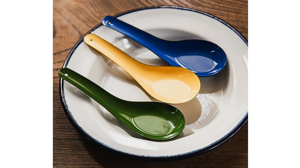 レトロ可愛い！タイのホーローれんげで食卓がおしゃれに変わる