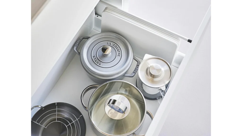 tower「マグネットレンジガード」油はねをしっかり防ぐ便利なIH専用キッチンアイテム