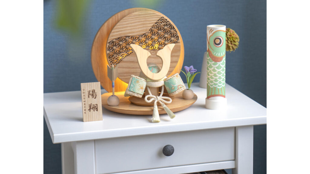 コンパクトで可愛い五月人形に。「鯉行燈」が映える理由